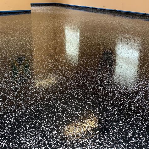 Epoxy Gym Floor, Black Epoxy Garage Floor, Epoxy Garage Floor Colors, Black Epoxy Floor, Black Garage Floor, Epoxy Garage Floor Ideas, Garage Epoxy Floor, Garage Floor Ideas, Epoxy Garage Floor