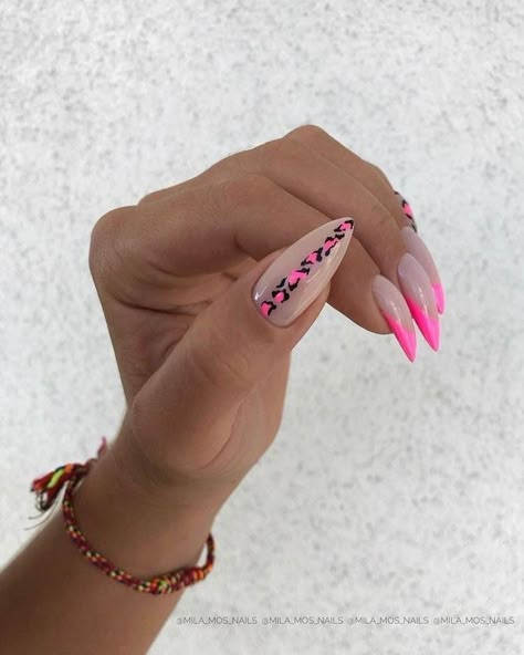 Leopard Nail Designs, Pink Summer Nails, Leopard Nails, Almond Acrylic Nails, Black Nail Designs, Black Nail, Summer Acrylic Nails, Classy Nails, Chic Nails