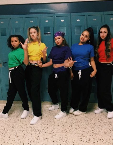 Hip Hop Spirit Week Outfit, Matching Group Costumes, 90s Day Spirit Week Outfit, Decade Day Outfits For School, 90s Throwback Outfits Spirit Week, Celebrity Day Spirit Week Ideas, Throwback Outfits 90s, Tlc Outfits 90s, Throwback Thursday Outfits Spirit Week