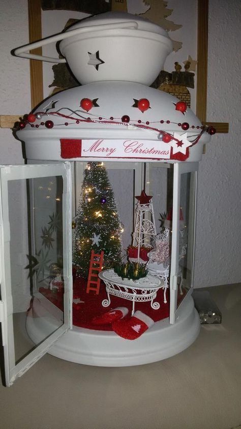 Memory Lanterns, Lantern Christmas Decor, Lantern Crafts, Christmas Shadow Boxes, Christmas Decorations Diy Outdoor, Christmas Lanterns, Homemade Christmas Gifts, Christmas Ornament Crafts, Christmas Scenes