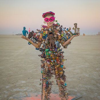 Burn Outfits, Burning Man People, Weird Aesthetic, Burning Man 2017, Burning Man Art, Burning Men, Lightning In A Bottle, Man Gifts, Festival Inspo