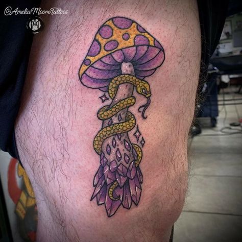 Mushroom Snake, Tattoo Toronto, Mushroom Tattoo, Yellow Mushroom, Mushroom Paint, Mushroom Pictures, Mushroom Tattoos, Style Guru, Mushroom Design