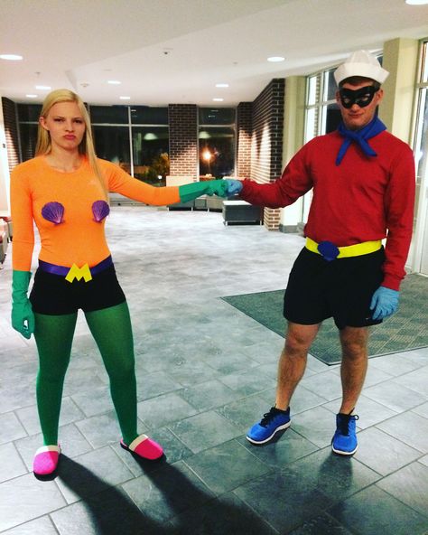 Mermaid Man and Barnacle Boy Costume Barnacle Boy Costume, Easy Guy Costumes, Mermaid Man Costume, Mermaid Man And Barnacle Boy, Mermaid Man And Barnacle, Partner Costumes, Barnacle Boy, Costume Mermaid, Funny Couple Halloween Costumes