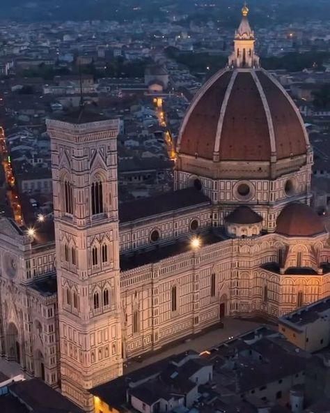 Florence Duomo, Duomo Florence, Florence Travel, Hotel Food, Food Tips, Food Hacks, Places Ive Been, Florence, Road Trip