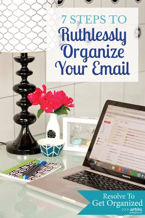 Follow these tips to organize your email inbox. Great advice for sorting emails, dealing with each email efficiently, and streamlining email replies. Inbox Management, Email Organization, Digital Declutter, Digital Clutter, Computer Help, Computer Knowledge, Digital Organization, Tech Hacks, Small Stuff