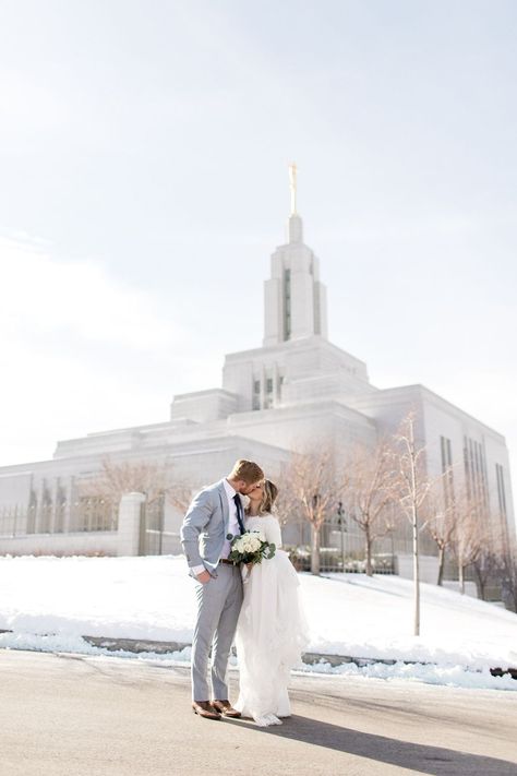 Temple Wedding Pictures, Wedding Planning Pictures, Draper Temple, Temple Wedding Photos, Lds Wedding, December Wedding, Temple Wedding, Utah Wedding Photographers, Utah Wedding