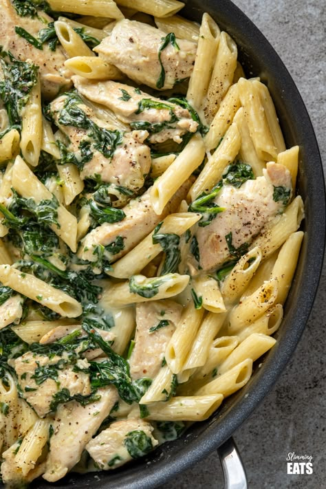 Spinach Penne Pasta, Creamy Chicken Spinach Pasta, Creamy Spinach Chicken, Chicken With Spinach, Spinach Pasta Recipes, Creamy Garlic Pasta, Chicken Spinach Pasta, Chicken Ranch Pasta, Pasta Chicken