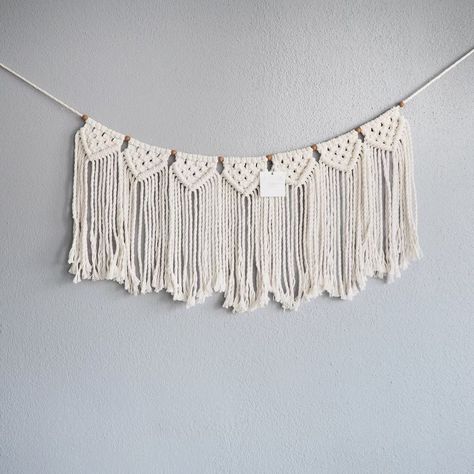 20 Macramé knopen voorbeelden, patronen en ideeën - Mamaliefde Plant Hanger, Tassel Necklace, Macrame, Tassels, Statement Necklace, Tapestry, Baby Shower, Van, Art