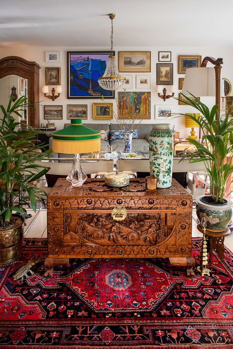 From a Radio Cabinet to ’60s Curtains, This Luxembourg Home Revives All the Heirlooms Maximalist Interior Living Room, 60s Curtains, Quaint House, Eclectic Living Room Design, Moroccan Room, Vignette Styling, Kids Deco, Eclectic Living, Eclectic Interior Design