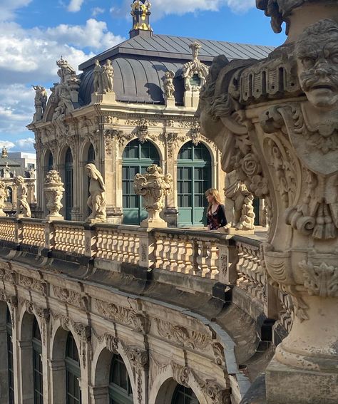 Italian Buildings Architecture, 1800 Architecture, Old Architecture House, 1900s Buildings, Romanticism Architecture, Victorian France, Architecture Simple, Romantic Architecture, Europe Architecture