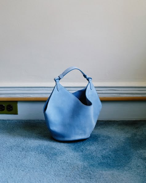 Ryan Jenq – Portfolio Dc Boots, Nail Accessories, Romper Pants, Accessories Branding, Blue Bags, Beauty Make Up, Mini Bag, Leather Shoulder Bag, Still Life