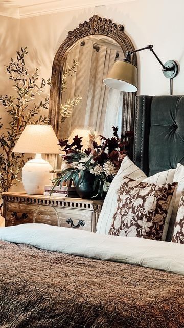 Moody Old World Bedroom, Eclectic French Bedroom, Guest Bedroom French Country, Floral Blanket Aesthetic, French European Bedroom, French Moody Decor, Old World Style Bedroom, Anthropology Bedroom Inspiration, Cottage Home Bedroom