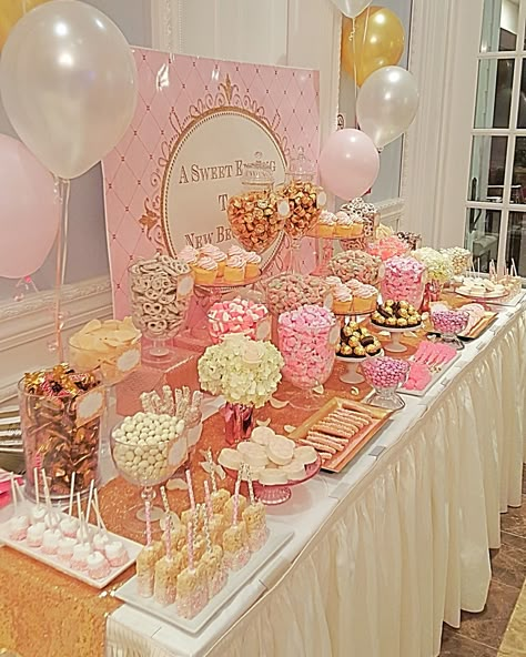 Pink Candy Table, Diy Wedding Buffet, Gold Candy Bar, Gold Candy Buffet, Baby Shower Candy Table, Bridal Shower Decorations Pink, Candy Table Ideas, Girl Shower Decorations, Candy Buffet Ideas