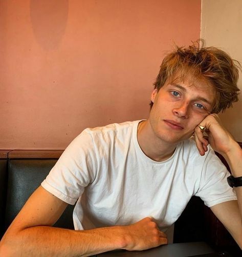 Hugh Laughton Scott Icons, Og Characters, Laughton Scott, Hugh Laughton Scott, Hugh Laughton, Christopher Morgan, Adam Parrish, Blonde Boys, Colleen Hoover