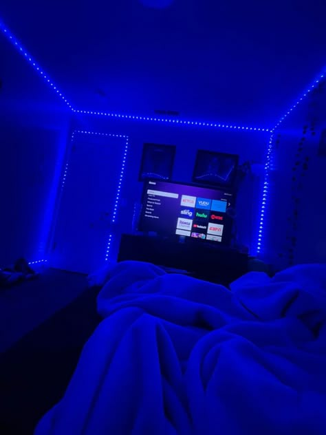 Led Lights Bedroom Aesthetic Boys, Chill Room Ideas Bedrooms, Blue Room Aesthetic, Small Room Makeover, Hypebeast Room, Room Organization Bedroom, Diy Room Decor For Teens, Chill Room, Cute Diy Room Decor