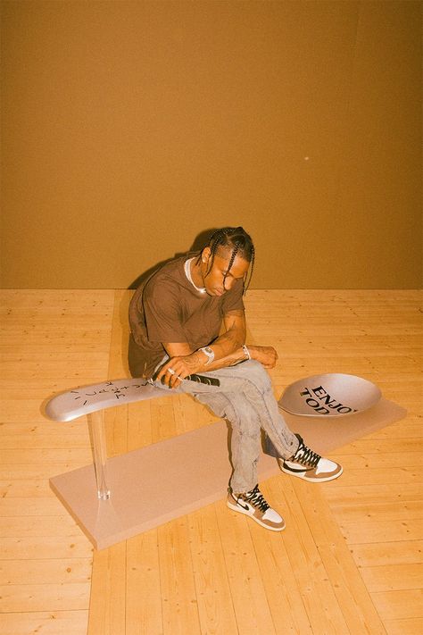 Travis Scott Wallpapers Aesthetic, Travis Scott Aesthetic, Travis Scott Outfits, Travis Scot, Travis Scott Iphone Wallpaper, Travis Scott Fashion, Reese's Puffs, Travis Scott Wallpapers, Rap Wallpaper