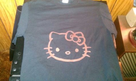 Bleach shirt: Hello Kitty Hello Kitty Bleach Shirt, Hello Kity Sweater, Bleach Shirt Ideas Y2k, T Shirt Bleaching Ideas Y2k, Bleach Designs On Shirts Y2k, Shirt Bleaching, Matching Ideas, Bleach Shirt Diy, Bleaching Clothes