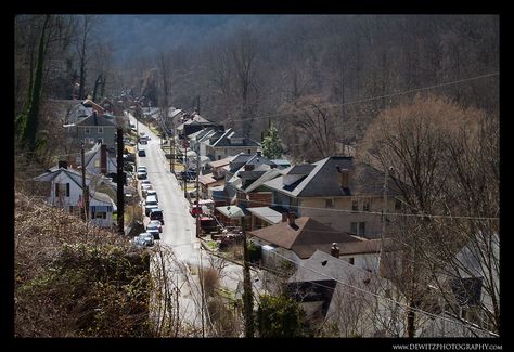 Bluefield West Virginia, Mcdowell County, West Virginia History, Southern Railways, Norfolk Southern, Rural Living, Railroad Photography, Virginia Usa, Train Photography