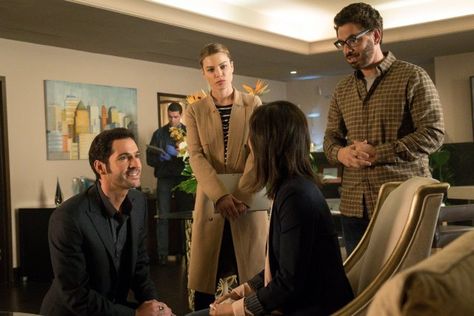 Lucifer #1x08 • Et Tu, Doctor? Tom Ellis And Lauren German, Tom Ellis Lucifer, Lauren German, Fox Tv, Tom Ellis, Last Episode, Tv Episodes, Tv Series, Behind The Scenes