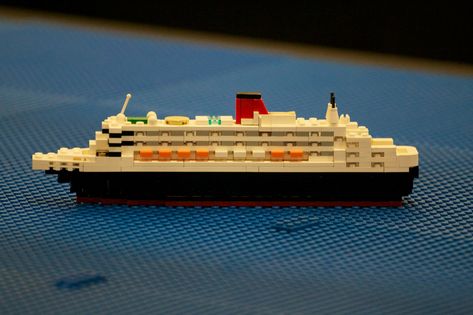 IMG_9379 | Warren Elsmore | Flickr Lego Cruise Ship, Lego Micro City, Mini Lego Builds, Lego Boats, Costa Concordia, Lego Titanic, Lego Boat, Lego Microscale, Lego Designs