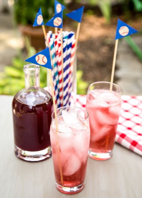 Cherry-Vanilla Soda Syrup — The Kitchn. Sweet cherries, sugar, vanilla bean, water, club soda or seltzer. Syrup Drink Recipes, Homemade Soda Syrup, Soda Stream Recipes, Soda Syrup, Cherry Syrup, Homemade Soda, Cherry Vanilla, Soda Stream, Frozen Cherries