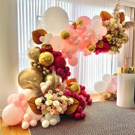 💖121Pcs Burgundy Balloon Arch Garland Kit💖Gold 4D Foil Balloon(15in 1pcs/ 10in 5pcs); Double Stuffed Burgundy Balloons(10in 20pcs/ 5in 10pcs); Metallic Gold Balloons(18in 1pc/ 10in 20pcs/ 5in 10pcs); Pastel Pink Balloons(18in 1pc/ 10in 20pcs/ 5in 10pcs); White Balloons(18in 1pc/ 10in 20pcs); Accessories(Dot Glue 1pcs/ Balloon Strip 1pcs). 💖Fit for All Occasions💖 burgundy balloon garland create a romantic and passionate atmosphere for you, it's perfect for bridal & baby showers, Mother's Day, Encanto Balloon Garland, Valentine Party Decorations, Burgundy Balloons, Gold Graduation Party, Valentines Party Decor, Valentines Baby Shower, Red Birthday, Magic House, Valentine Party