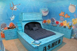 my child WILL have a finding nemo room. Sea Theme Bedrooms, Water Bedroom, Ocean Decor Bedroom, Underwater Bedroom, Sea Bedrooms, Shark Room, Ocean Bedroom, Ocean Music, Ocean Themed Bedroom