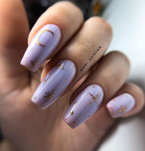 Purple Sun And Moon Nails, Taurus Season Nails, Cute Witchy Nails, Witchy Manicure, Witchy Nails Coffin, Celestial Nails Acrylic, Nail Art Mauve, Aquarius Nail Art, Moon And Stars Nail Art