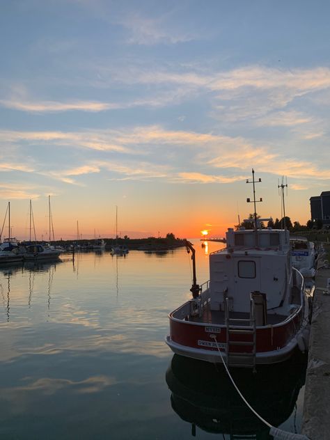 Lake Huron - Kincardine - Marina - Boats Kincardine Ontario, Sun Setting, Lake Huron, Ontario, The Sun, Lake, Sun