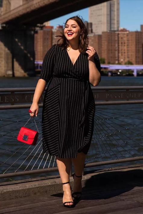 25 Fashion Tips For Plus Size Women Over 50 Plus Size Tips, Big Size Dress, Plus Size Looks, Plus Size Summer Outfits, Trendy Plus Size Fashion, Look Plus Size, Vestido Plus Size, Elegant Skirt, Outfit Trends