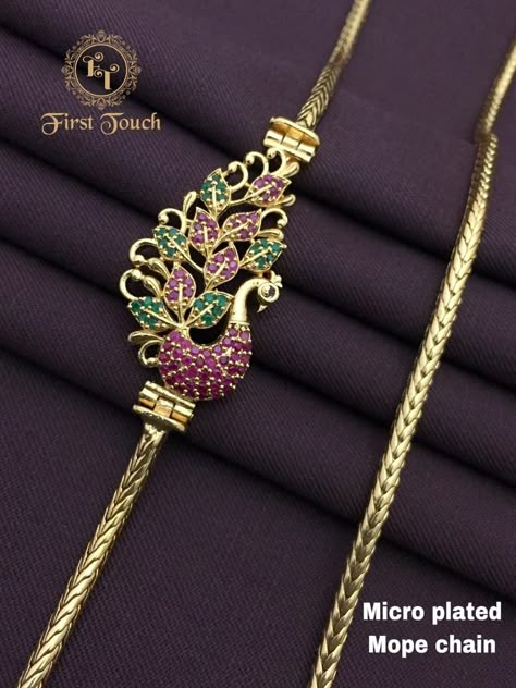 Nalla Pusalu Designs Latest Gold, Thalli Chain Designs Gold, Pusalu Chains, Thalli Chain Designs Gold Latest, Mugappu Design, Mugappu Designs, Chain Designs Gold, Thali Chains, Mugappu Chain