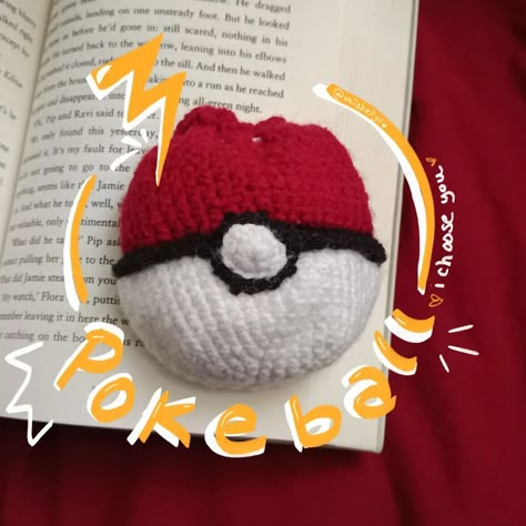 Omgg so excited for this onee!!!!! Made my boyfriend this cute pokeball pouch reallyy LOVE how it turned out, not the perfect one but it's my first time so I'm quite happy about itt 💗✨ Pattern: @ami_amour Made alil adjustments in the pattern while making this project but ahh I'm so happyyy!!!! #crochet #crochetinspiration #crocheting #pokemon #pokemoncrochet Diy Crochet For Boyfriend, Crochet Gifts For Bf, Crochet Gifts For Men Boyfriends, Crochet Projects For Boyfriend, Crochet Boyfriend Gift, Crochet Ideas For Boyfriend, Crochet Boyfriend, Crochet For Boyfriend, Crochet Gifts For Boyfriend