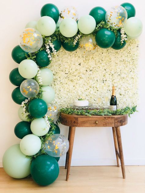 Balloon Garland Birthday, Birthday Balloon Garland, 30 Balloons, Garland Birthday, Garland Design, Simple Birthday Decorations, 5 Balloons, Garland Diy, Diy Balloon