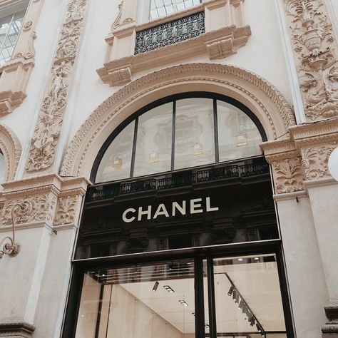 Chanel Aesthetic Store, Chanel Icons Aesthetic, Chanel Store Aesthetic, Chanel Building, Milano Aesthetic, Chanel Background, Aesthetic Chanel, Pinterest Widget, Chanel Aesthetic