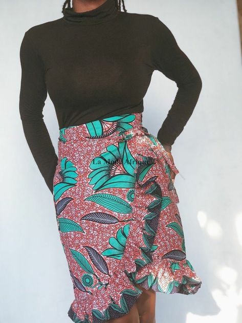 This is skirt style is gorgeous and is perfect for any outfit. #ankaraskirt #ankaralayeredskirt #africanskirt #africanlayeredskirt Ankara Wrap Skirt Styles, Ankara Wrap Skirt, Ankara Short Skirt, Chilanga Mulilo, Ankara Pants, Nigerian Lace Dress, Wrap Over Dress, Ankara Trousers, Ankara Outfits