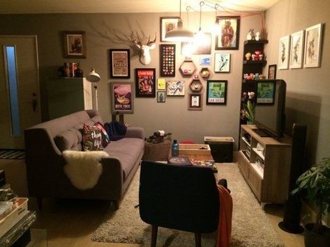 Geek Chic living room inspiration. Would use lighter brighter colors Geek Living Room, Apartment Decorating Living Room, Living Room Chic, Family Friendly Living Room, Geek Room, Kids Bedroom Remodel, Small Bedroom Remodel, Apartment Decorating Living, Budget Interior Design