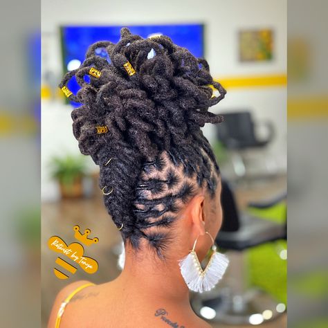 #locupdo #loc #dreads #locstyles #locstylesforwomen #weddinglocs #blackhairstyles #hairstyles Locs Hairstyles Buns, Loc Styles For Wedding Classy, Locs Hairstyles Updo Dreads Styles, Loc Hairstyles Updo, Holiday Loc Styles, Dreads Updo Styles Black Women, Wedding Loc Hairstyles, Dreadlock Wedding Hairstyles Black Women, Formal Dreadlock Hairstyles