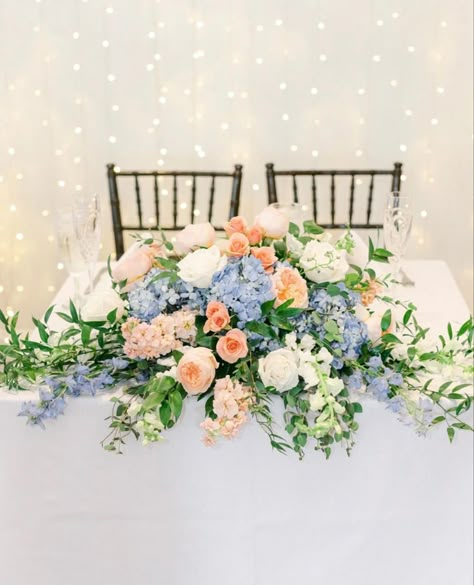 Pastel Sweetheart Table, Blue Sweetheart Table, Sweetheart Table Arrangement, Wedding Sweetheart Table Ideas, Sweetheart Table Florals, Wedding Top Table Flowers, Content Moodboard, Blue Peach Wedding, Hydrangea Centerpiece Wedding