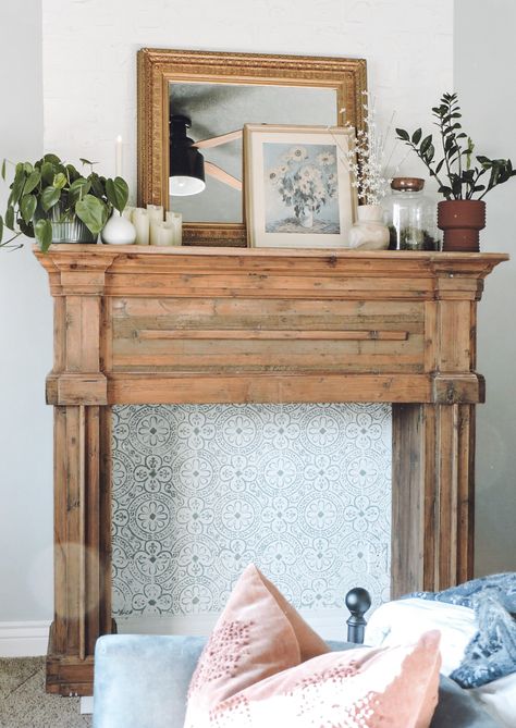 Faux Victorian Fireplace, Mantle Decor Vintage, Fireplace Mantle Design, Antique Mantle Fireplace, Vintage Fireplace Mantle, Fireplace In Master, Stenciled Tile, Makeover Living Room, Simple Mantle