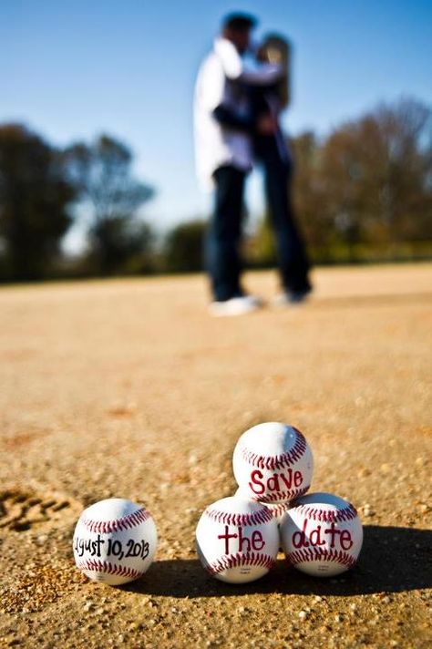 cute Baseball Engagement Photos, Baseball Maternity, Softball Wedding, Baseball Engagement, Baseball Couples, Baseball Wedding, Sports Wedding, Memories Photography, Engagement Announcement