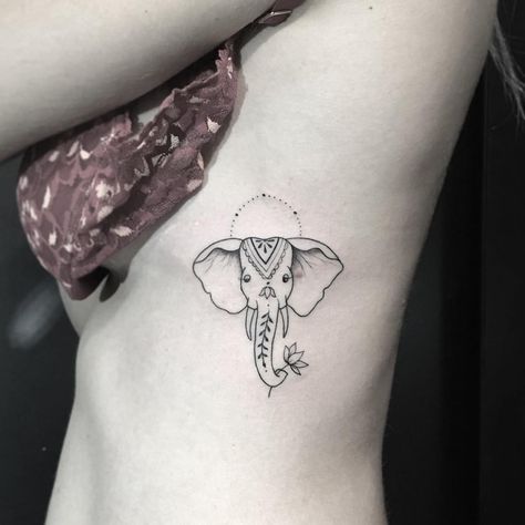 66 Blackwork Tattoos Driving Women To Ink - Page 2 of 6 - TattooMagz Model Tattoo, Elephant Tattoo Design, Cat Tattoos, Inspiration Tattoos, Tiny Tattoo, Elephant Tattoo, Diy Tattoo, Elephant Tattoos, An Elephant