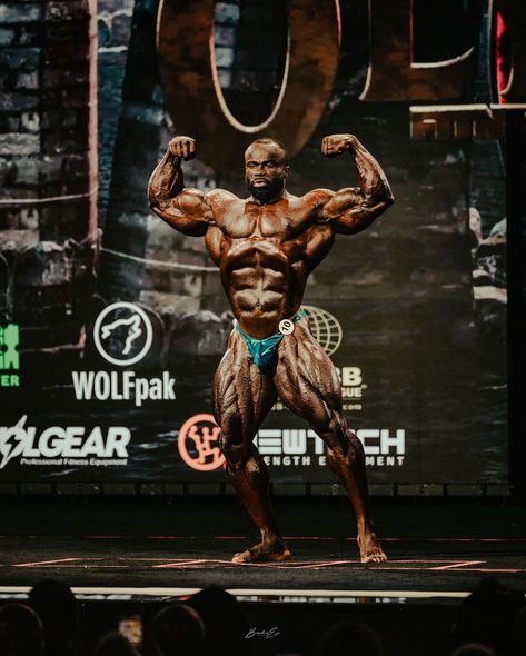 @samson__dauda is looking to win his first Olympia title! 😮 #mrolympia #bodybuilding via 📸: @brandonseye Samson Dauda, Mr Olympia Bodybuilding, Power Lifting, Mr Olympia, Bodybuilding Motivation, Body Building, Powerlifting, Olympia, To Win