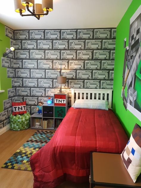 Minecraft Bedroom Theme, Boys Minecraft Bedroom Ideas, Minecraft Room Ideas Bedrooms, Mincraft Rooms, Minecraft Themed Bedroom, Boys Minecraft Bedroom, Little Boy Bedroom, Minecraft Bedroom Ideas