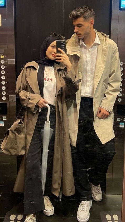 Hijab Couple, Couple Outfits Matching, Couple Matching Outfits, Couple Fits, Muslim Couple, Muslim Couple Photography, Muslim Outfits Casual, Hijab Style Casual, Cute Couple Outfits