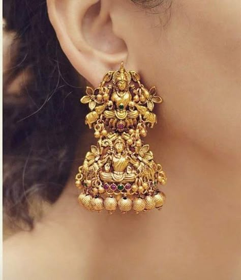 Goddess Earring, Temple Jewellery Jhumkas, Earring Indian, Temple Jewellery Earrings, Temple Jewelry Necklace, Antique Gold Earrings, Gold Temple Jewellery, Indian Jewelry Earrings, Antique Necklaces Design