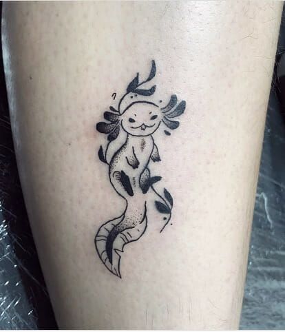 Small Axolotl Tattoo, Axolotl Tattoo Simple, Black Work Bat Tattoo, Axotl Tattoo, Axolotl Tattoo Ideas, Axolotl Tattoo Design, Cuttlefish Tattoo, Nomad Tattoo, Salamander Tattoo