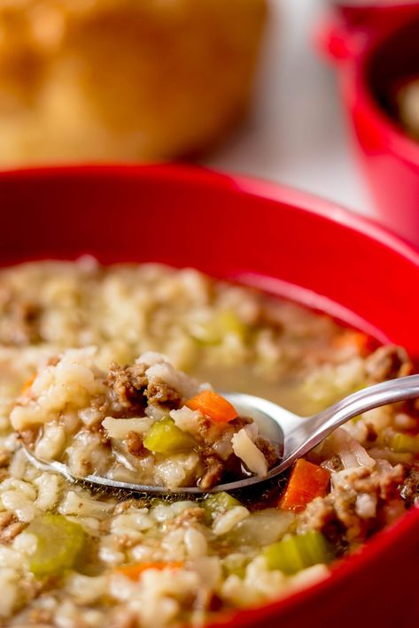 Hamburger Rice Soup, Beef Rice Soup, Vegetable Rice Soup, Hamburger Rice, Ground Beef Rice, Rice Soup Recipes, Beef Soup Recipes, Inflammatory Recipes, Soup With Ground Beef