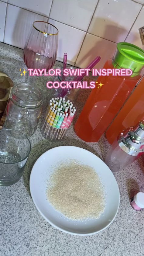 Taylor Swift Lover Themed Drinks, Taylor Swift Alcoholic Drinks, 1989 Taylor Swift Drinks, Taylor Swift Cocktail Drink, Speak Now Party Food, Taylor Swift Themed Drinks Non Alcoholic, Taylor Swift Drinks Non Alcoholic, Taylor Swift Drink Ideas, Taylor Swift Cocktail Recipes