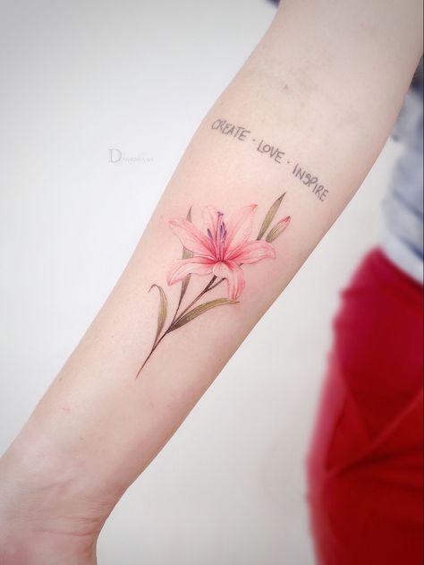 Asian Lily Tattoo, Red Lilies Tattoo, Stargazer Lily Tattoo Color, Single Lily Tattoo, Lily Color Tattoo, Pink Lilly Tattoo, Star Gazer Lilly Tattoos, Salib Tattoo, Lilly Tattoo Color