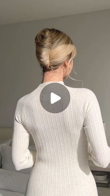 Alex Gaboury on Instagram: "A slow version of the 30 second French twist.☺️  I hope you found this helpful.🤍  #updo #frenchtwist #hairstyle #easyupdo #easyhairstyles #hairvideos #longhairstyles #hairtutorial #aritzia" Diy Low Updo Simple, Classic French Twist Hair, Easy French Roll Hairstyle, Easy Chic Updos, Classic French Roll Hairstyle, Updos For Long Straight Hair Easy, Updo Hairstyles French Twist, Simple Twist Updo, Easy French Roll Updo